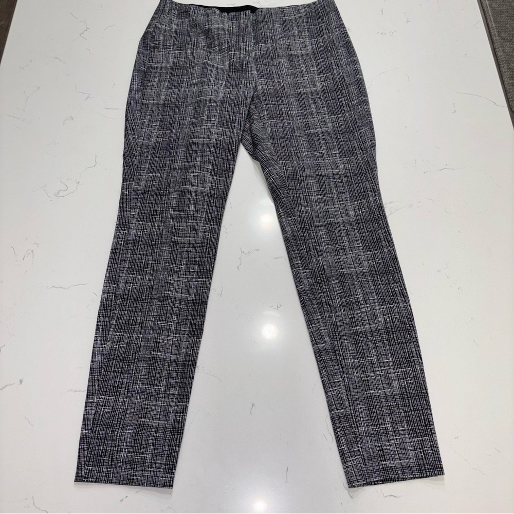Alfani Women's Black and White Pants – Size 6P